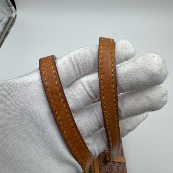 Vintage Dooney & Bourke Signature Small Barrel Bag - Picture 4 of 12